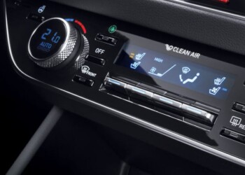 Aria pulita in auto con i sensori intelligenti