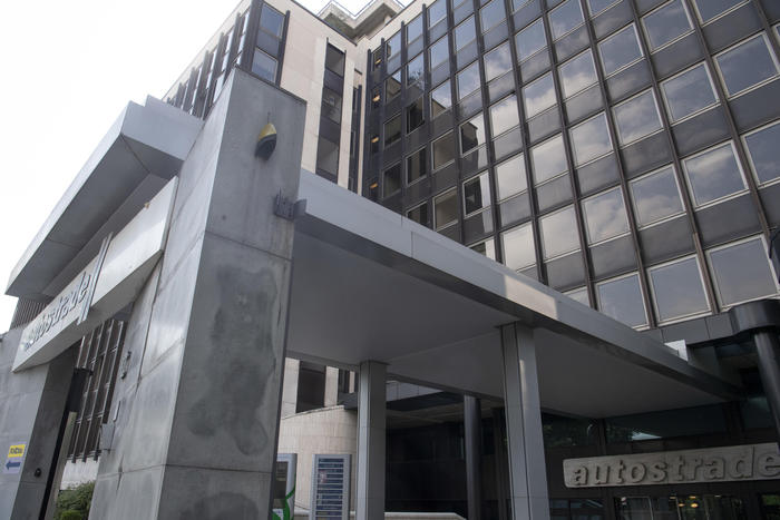 Aspi: vertice a Palazzo Chigi, risposte entro il 30 o revoca