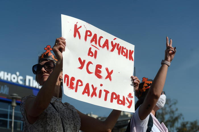 Bielorussia: studenti protestano a Minsk, diversi arresti