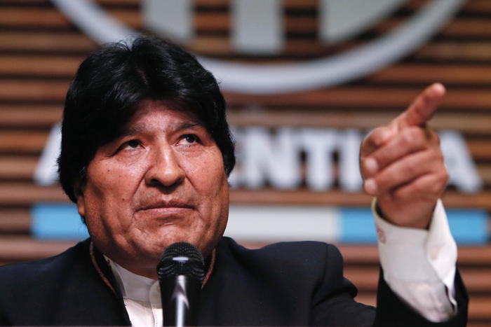 Bolivia: Morales, ‘vinciamo le elezioni e torno da esilio’