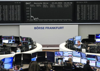 Borsa: Europa contrastata, Milano -0,18%