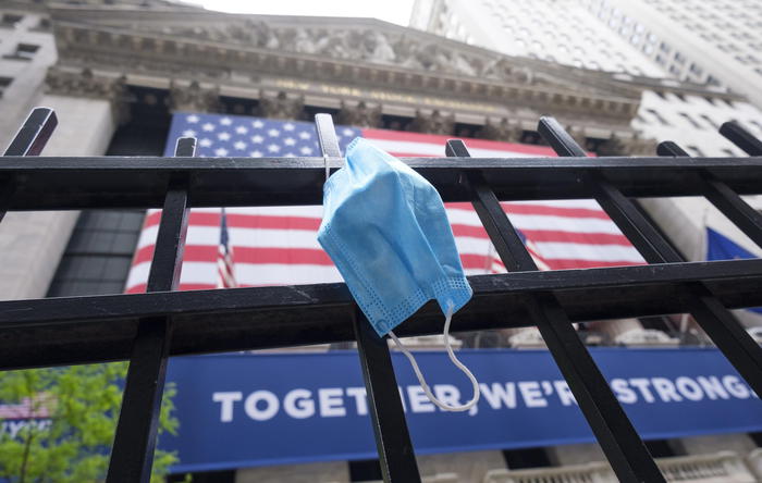 Borsa: Wall Street apre positiva, Dj +0,44%, Nasdaq +0,79%