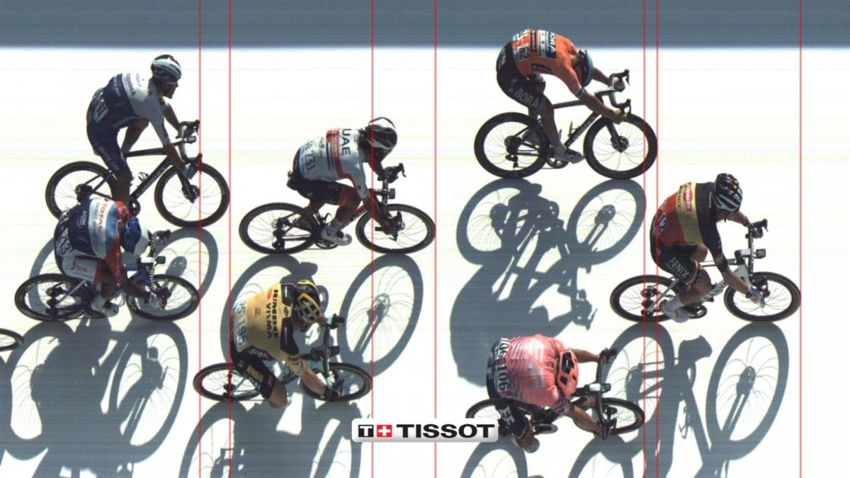 Ciclismo, Tirreno-Adriatico: Merlier vince la sesta tappa, Simon Yates resta leader