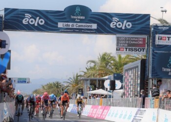 Ciclismo, Tirreno-Adriatico: sprint ‘impossibile’ di Ackermann, battuto Gaviria