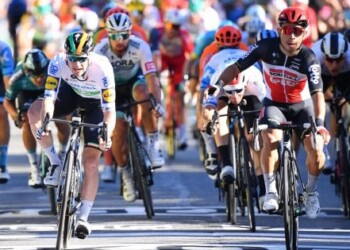 Ciclismo, Tour de France: il dramma di Perez, dal sogno a pois al ritiro