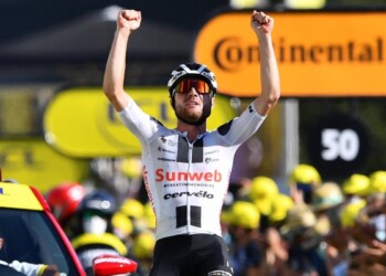 Ciclismo, Tour; Hirschi si riscatta dopo Laruns: prima vittoria in carriera