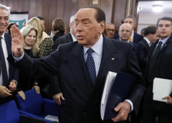 Coronavirus: Berlusconi ricoverato a Milano