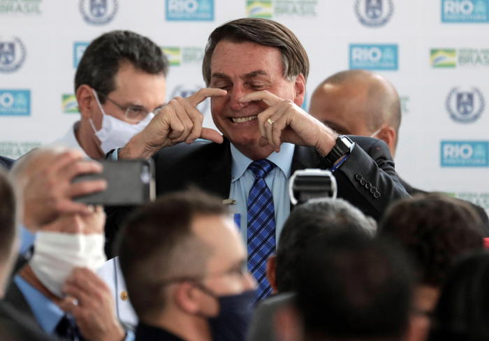 Coronavirus: Bolsonaro,non obbligheremo nessuno a vaccinarsi