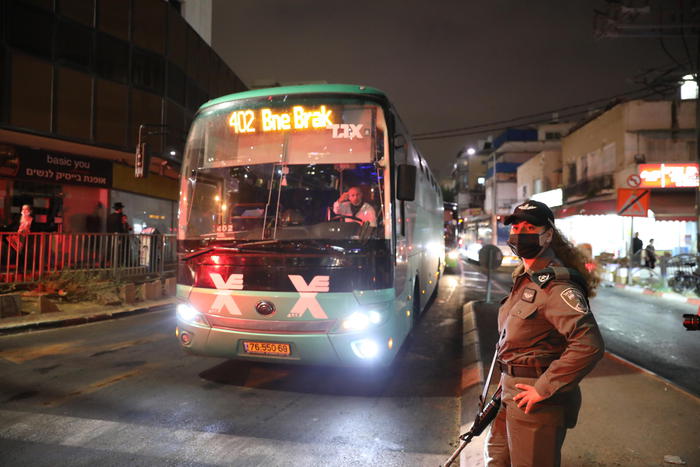 Coronavirus: quasi 5 mila contagi in Israele ma meno tamponi