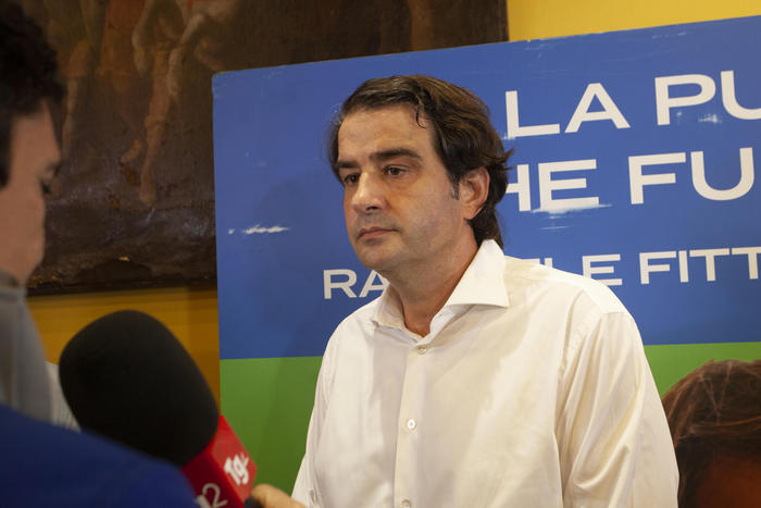 Coronavirus: Raffaele Fitto positivo, l’annuncio su Fb