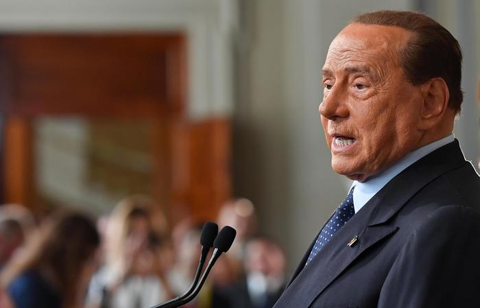 Coronavirus, Zangrillo: ‘A marzo-aprile Berlusconi sarebbe morto’
