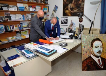 Il Critico d’Arte Paolo Battaglia La Terra Borgese firma la critica di un’opera donata agli italoamericani