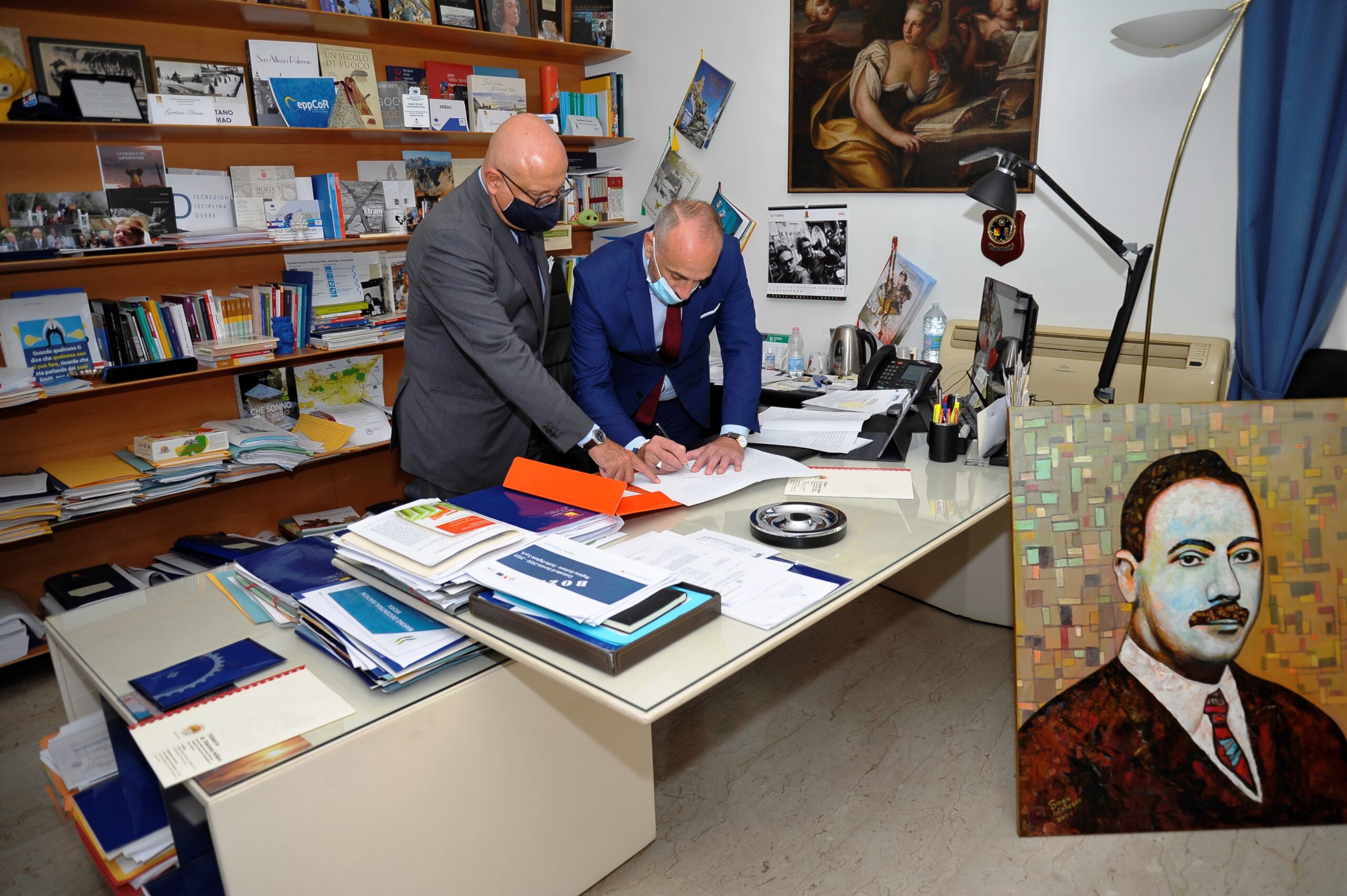 Il Critico d’Arte Paolo Battaglia La Terra Borgese firma la critica di un’opera donata agli italoamericani