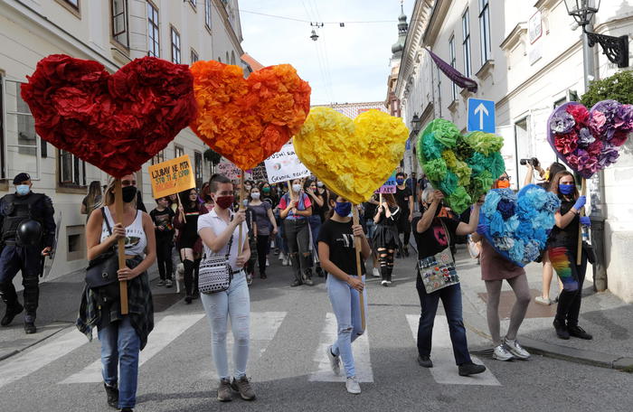 Croazia: a Zagabria il Gay Pride con misure anti-covid