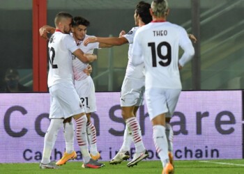 Crotone-Milan 0-2: a segno Kessie e Brahim Diaz, rossoneri a punteggio pieno