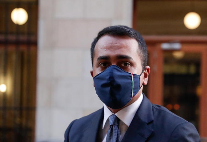 Di Maio, vicini alla Francia contro orrore terrorismo