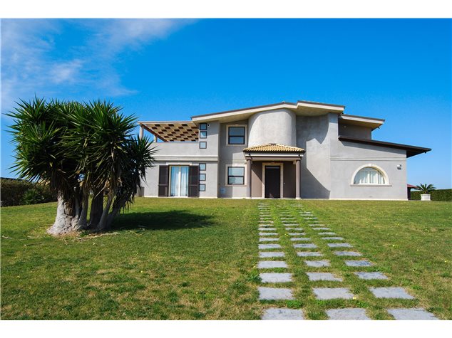 GABETTI PACHINO VENDE :Villa esclusiva tra l’antico Borgo di Marzamemi e la valle di Noto