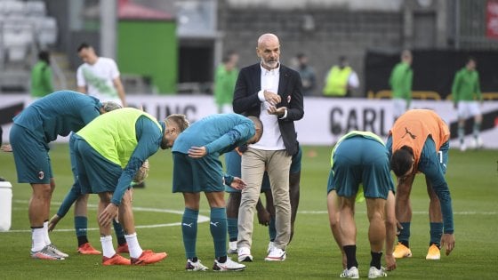 Europa League, Shamrock-Milan 0-2: in gol Ibrahimovic e Calhanoglu, rossoneri al terzo turno preliminare