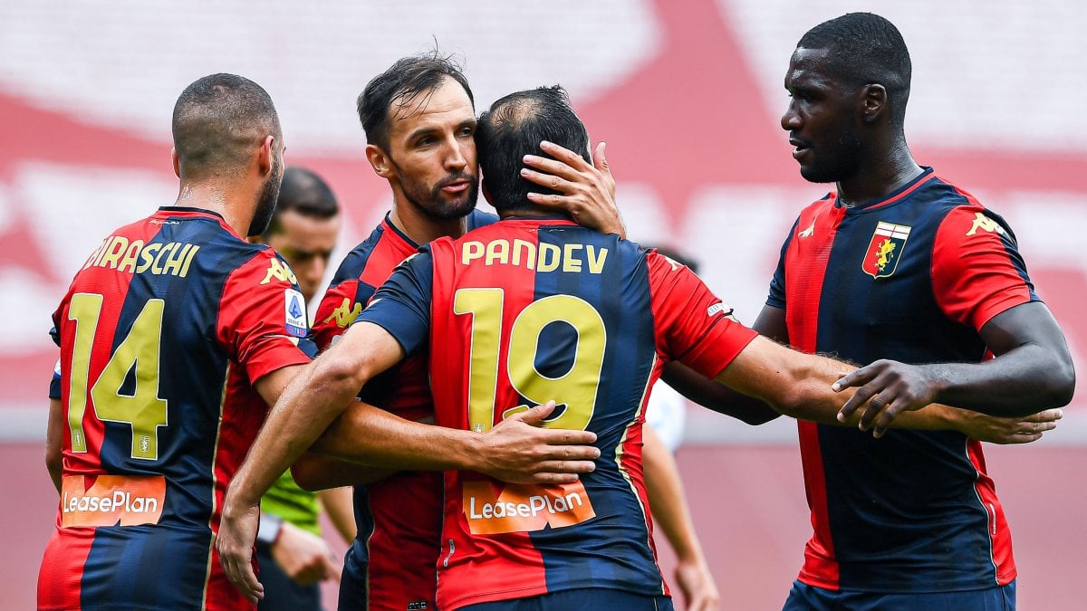 Genoa-Crotone 4-1, Maran parte con il piede giusto