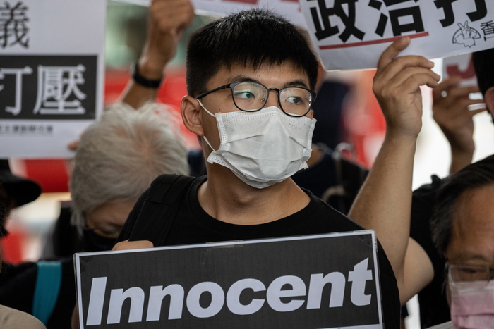 Hong Kong: arrestato attivista Joshua Wong