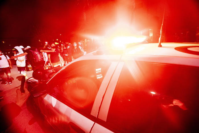 Incappucciato, muore afroamericano