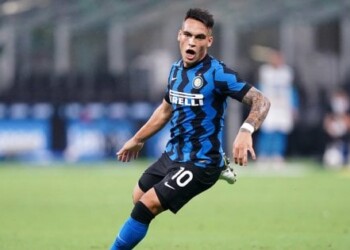 Mercato: Inter, visite mediche e firma per Kolarov. La Roma saluta Schick