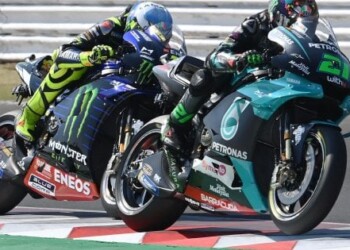 MotoGp, doppietta italiana a Misano: vince Morbidelli davanti a Bagnaia, Rossi è quarto. Dovizioso in testa al mondiale
