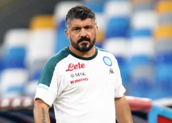 Napoli, sei ore di volo per un allenamento… Ora Gattuso dovrà scegliere al buio