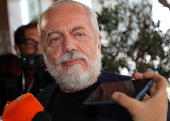 Napoli, staff e giocatori negativi al test sul Covid: stasera in campo con il Pescara