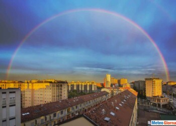 Nubifragio inatteso su Milano. Disagi. E non finisce qui