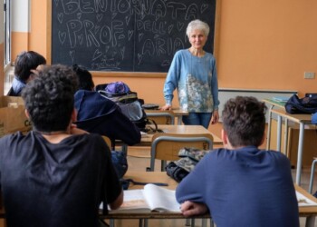 Pasticcio precari: nomine in ritardo, migliaia resteranno senza la cattedra di ruolo