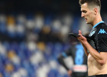 Roma-Napoli, gelo sull’affare Milik: “Mai dato giudizi sulle condizioni del giocatore”