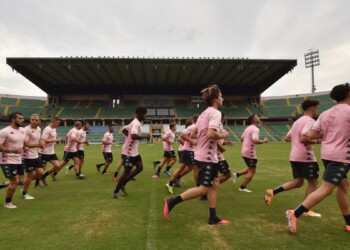 Serie C, definiti i gironi: al Sud torna il derby Palermo-Catania, Foggia e Bisceglie riammesse