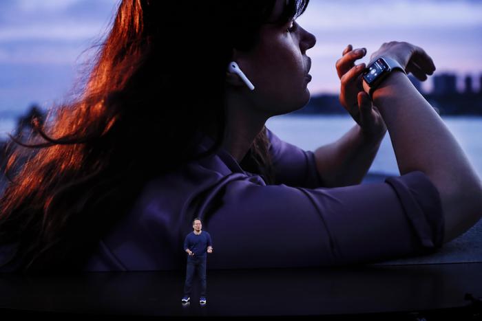 Smartwatch salvacuore, ora può riconoscere subito un infarto