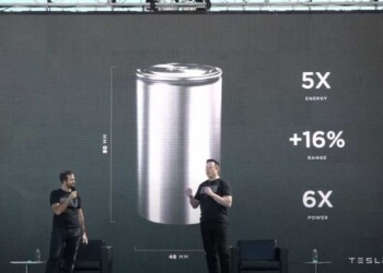 Tesla svela la super batteria da “4860 cells”. Presto l’elettrica da 25 mila dollari