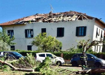 TORNADO su ROSIGNANO, i danni del giorno dopo: VIDEO dall’alto