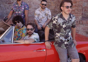 I DESCHEMA interpretano un successo di Lucio Battisti e realizzano un videoclip che offre un viaggio del mondo virtuale all’insegna dell’amicizia e della voglia di leggerezza