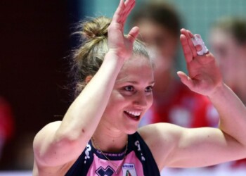 Volley, Casalmaggiore: essere incinta diventa un “peccato”, insulti sui social a Carli Lloyd