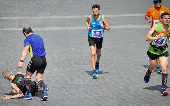 Addio a contratture, stiramenti e strappi muscolari grazie al massaggio sportivo