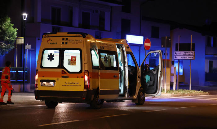 Agguato in pizzeria a Brindisi, grave 23enne