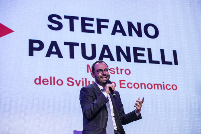 Ania: Patuanelli,14,2 mln di case in aree a rischio sisma alto