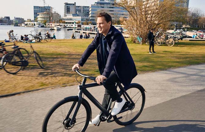 Auto, bici e monopattino: la nuova mobilità degli italiani