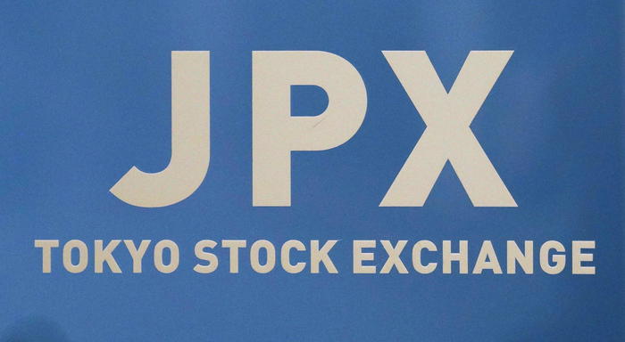 Borsa: Asia cauta, effetto stimoli a Sidney, Tokyo -0,05%