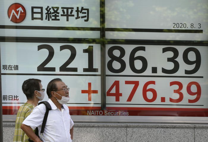 Borsa di Tokyo apre in rialzo (+0,39%)