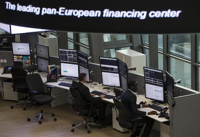 Borsa: Europa perde terreno, Londra la peggiore per Brexit