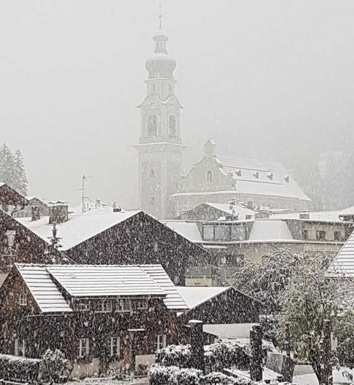 La copiosa nevicata di questa mattina su Dobbiaco.