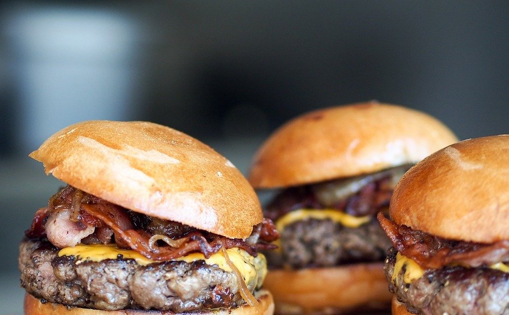 CARNE SINTETICA, LA BATTAGLIA DI CONFAGRICOLTURA PER LA TRASPARENZA CONTINUA