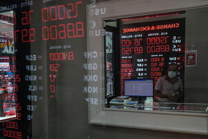 Cambi: euro stabile a 1,1782 dollari