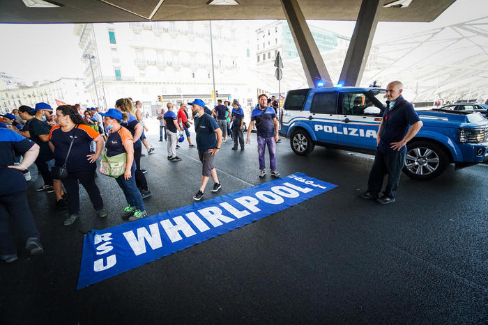 Conte, faremo qualsiasi cosa per i lavoratori Whirpool