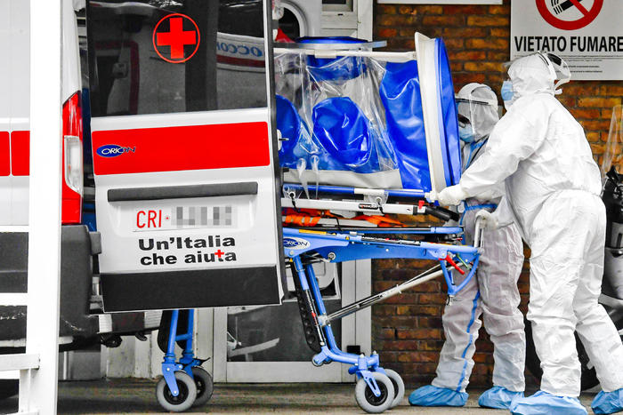 Coronavirus: + 1823 nuovi casi in Toscana, 15 decessi